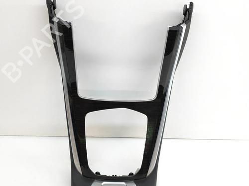 Used Middle console Middle console BMW X7 (G07) xDrive 40 d Mild-Hybrid (352 hp) 27772558 27772558