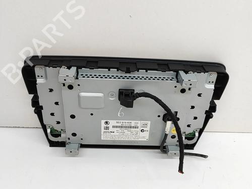Display monitor SKODA OCTAVIA III Combi (5E5, 5E6) 2.0 TDI | BP25614850C48