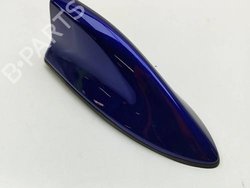 Antenne/Base TOYOTA YARIS (_P21_, _PA1_, _PH1_) 1.5 Hybrid (MXPH10, MXPH11) (116 hp) 28559838