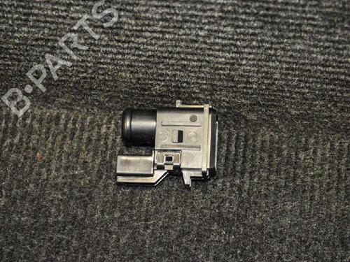 Used Electronic module TOYOTA YARIS (_P13_) 1.3 (NSP130_, NSP130) (99 hp) 6728022
