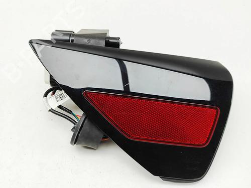 Used Right taillight Right taillight TESLA MODEL Y (5YJY) Long Range All-wheel Drive (514 hp) 33394465 33394465