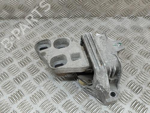 Used Engine mount Engine mount MERCEDES-BENZ CLA Coupe (C117) CLA 220 CDI / d (117.303) (163 hp) 19076141 19076141