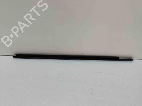 Door moulding trim LAND ROVER RANGE ROVER VELAR (L560) 2.0 D240 SD4 4x4 | BP29337189C150 