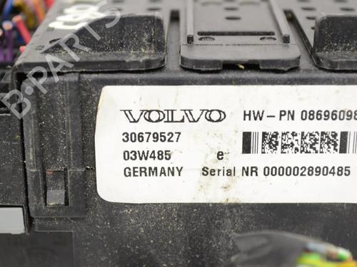 Used Fuse box VOLVO S80 I (184) 2.4 (140 hp) 9898474