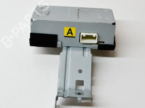 Used Electronic module NISSAN LEAF (ZE0) Electric (109 hp) 8353061