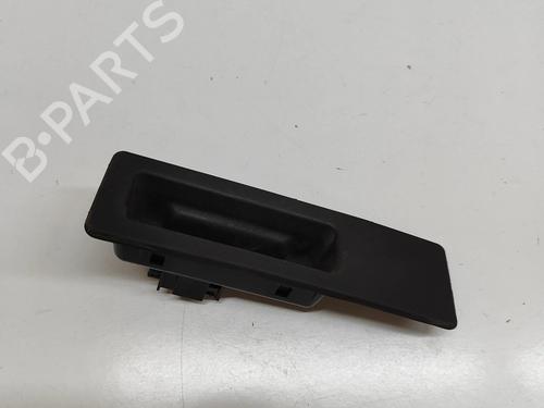 Switch BMW X1 (F48) xDrive 20 d | BP33374013I30 - Image 3
