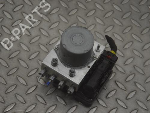 Used ABS pump TESLA MODEL Y (5YJY) EV Performance All-wheel Drive (462 hp) 30250889