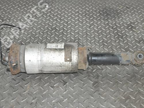 Used Right front shock absorber LAND ROVER DISCOVERY III (L319) 2.7 TD 4x4 (190 hp) 9871478