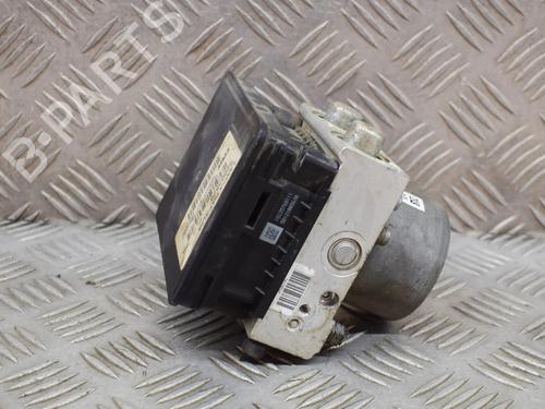 Used ABS pump ABS pump FIAT 500L (351_, 352_) 1.6 D Multijet (199LYE1B) (120 hp) 15680797 15680797