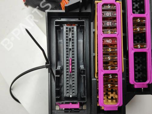 Fuse box AUDI Q5 (8RB) 2.0 TDI quattro | BP40114135E1 - Image 6