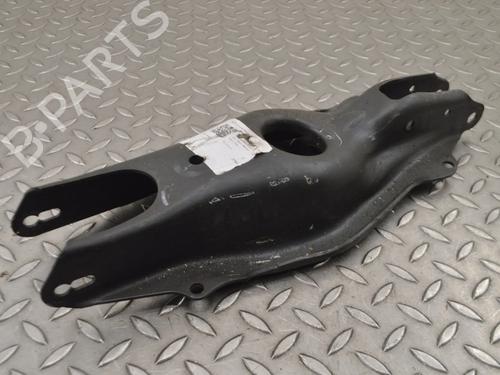 Used Left rear suspension arm MERCEDES-BENZ C-CLASS (W204) C 200 CDI (204.001) (136 hp) 30231366