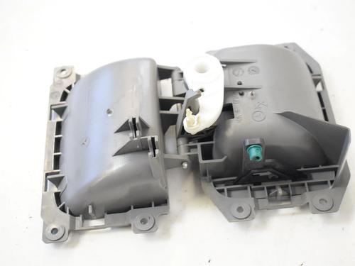 Used Front right interior door handle Front right interior door handle MERCEDES-BENZ SPRINTER 3-t Van (B906) 213 CDI (906.611, 906.613) (129 hp) 33339392 33339392