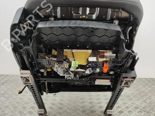 Right front seat LAND ROVER DISCOVERY V (L462) D300 MHEV 4x4 | BP32458965C16