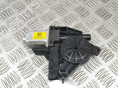 Used Left rear window motor VOLVO V60 I (155) D3 / D4 (163 hp) 19329613