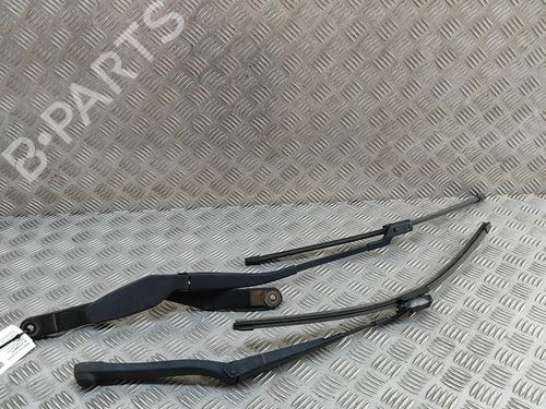 front-windshield-wiper-arm-mercedes-benz-e-class-t-model-s212-2009-2010-2011-2012-2013-2014-2015-2016-28675600 main image
