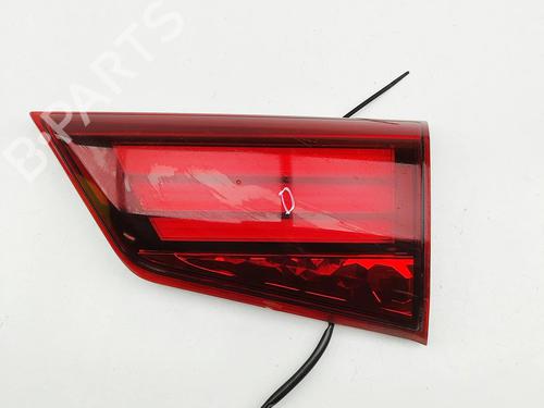 Feu de coffre droit MITSUBISHI OUTLANDER III (GG_W, GF_W, ZJ, ZL, ZK) 2.4 Hybrid 4WD (GG3W) (208 hp) 31903228