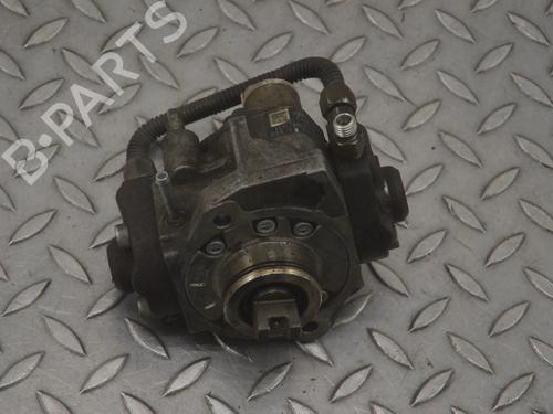 Used Fuel pump NISSAN X-TRAIL III (T32_, T32R, T32RR) 1.6 DIG-T (T32) (163 hp) 30251197