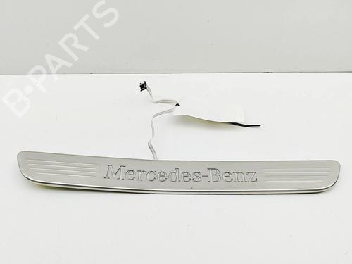 Used Step Step MERCEDES-BENZ C-CLASS T-Model (S205) C 350 e (205.247) (279 hp) 33378239 33378239