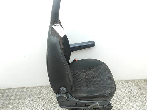 Right front seat PEUGEOT BOXER Bus 2.0 BlueHDi 130 | BP35957593C16 - Image 2