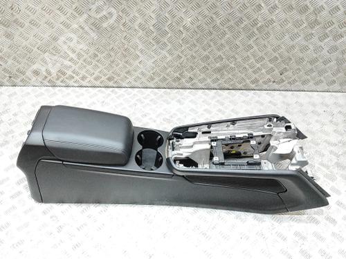 Used Middle console Middle console PORSCHE MACAN (95B) 3.0 S Diesel (258 hp) 40460061 40460061