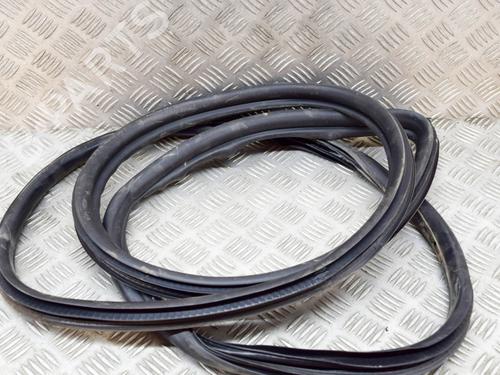 Used Rubber door seal BMW 1 (F21) M 135 i (320 hp) 15082193