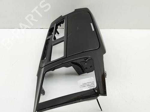 Used Middle console Middle console MASERATI LEVANTE SUV (M161) 3.0 D Q4 (275 hp) 33385902 33385902