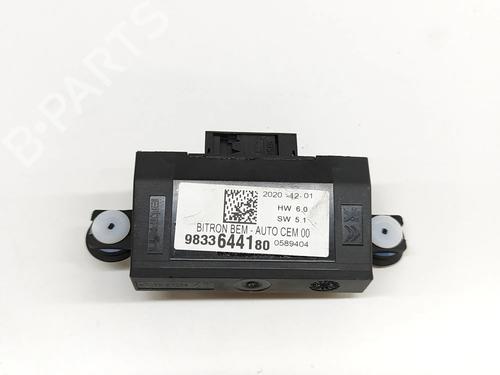 Used Electronic module Electronic module PEUGEOT 3008 II SUV (MC_, MR_, MJ_, M4_) Hybrid (224 hp) 33369340 33369340