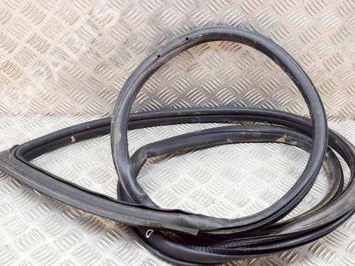 Used Rubber door seal BMW 1 (F21) M 135 i (320 hp) 15082192