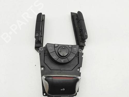 Used Switch Switch MERCEDES-BENZ SL (R230) 500 (230.475) (306 hp) 34161325 34161325