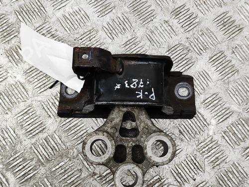 Used Engine mount FIAT 500L (351_, 352_) 1.6 D Multijet (199LYD1B) (105 hp) 22807157