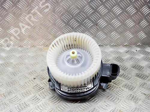 Used Heater blower motor Heater blower motor LAND ROVER RANGE ROVER VELAR (L560) 2.0 D180 TD4 4x4 (180 hp) 9166179 9166179