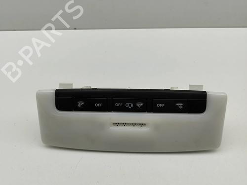 interior-roof-light-nissan-leaf-ze1-2017-28433887 main image