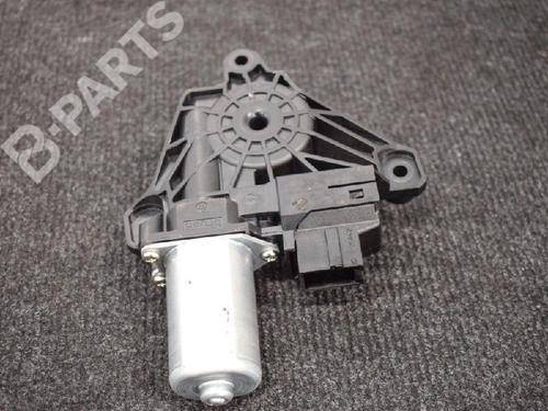 Rudehejsemotor bagstkærm venstre MERCEDES-BENZ E-CLASS (W213) E 350 d (213.033) (258 hp) 6747705