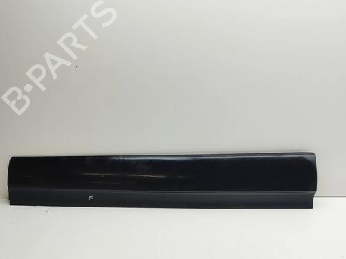 Dørlist Dørlist LAND ROVER DISCOVERY V (L462) 3.0 D 4x4 (211 hp) 33882866 33882866