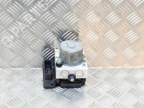 Used ABS pump TESLA MODEL S (5YJS) P85 (421 hp) 6773478