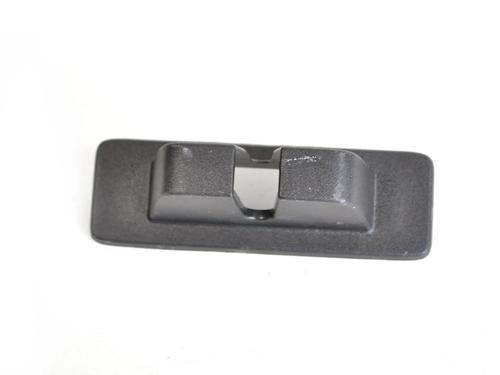 tailgate-trim-land-rover-range-rover-velar-l560-2017-33396412 main image