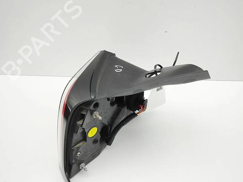 Right taillight TESLA MODEL Y (5YJY) Long Range All-wheel Drive | BP38782400C35 - Image 4
