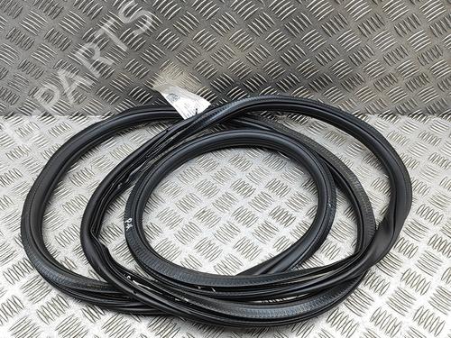 Used Rubber door seal Rubber door seal VW ID. Buzz Bus (EBB, EBJ) Electric (EBB, EBJ) (286 hp) 33379122 33379122