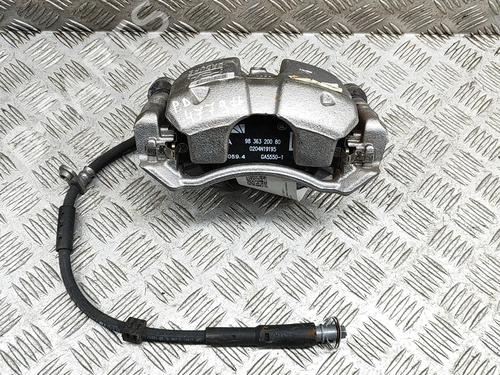 Used Right front brake caliper Right front brake caliper PEUGEOT 2008 II (UD_, US_, UY_, UJ_, UR_, UC_) 1.2 Hybrid 136 (URHPYC, USHPY) (136 hp) 28552573 28552573