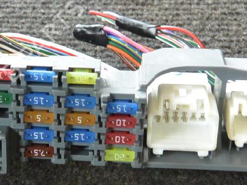 Used Fuse box MAZDA 6 Hatchback (GH) 2.0 MZR (GHEFS) (147 hp) 6721734