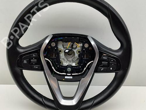 Used Steering wheel BMW 5 (G30, F90) 530 e Plug-in-Hybrid (252 hp) 27799345