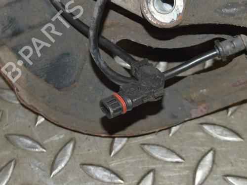 Right front steering knuckle MERCEDES-BENZ CLK Convertible (A209) CLK 200 Kompressor (209.441) | BP30222561M26