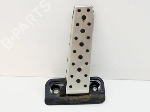 pedal-lexus-rx-_l2_-450h-awd-gyl25_-gyl26_-gyl25-gyl26-gyl25r-gyl26r-2015-7798837 main image