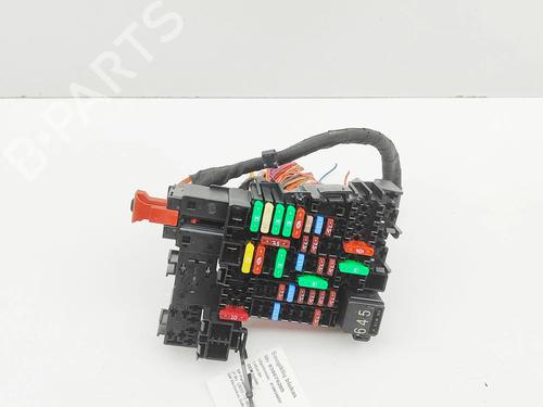 Used Fuse box Fuse box 39101669 39101669