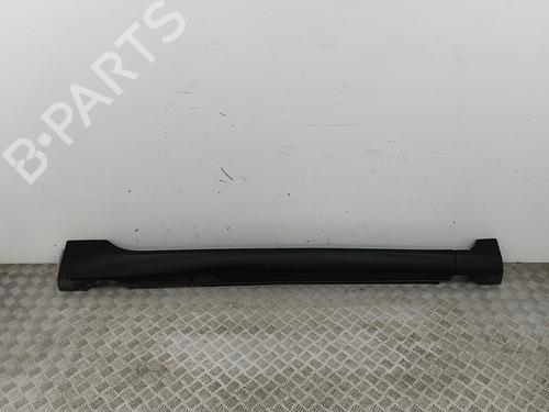 Używane Próg prawy PEUGEOT 2008 I (CU_) 1.2 THP 110 / PureTech 110 (110 hp) 30269049