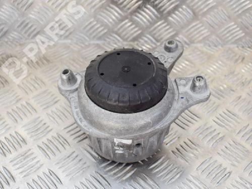 Engine mount MERCEDES-BENZ C-CLASS (W205) C 220 BlueTEC / d (205.003) | BP6752446M89 