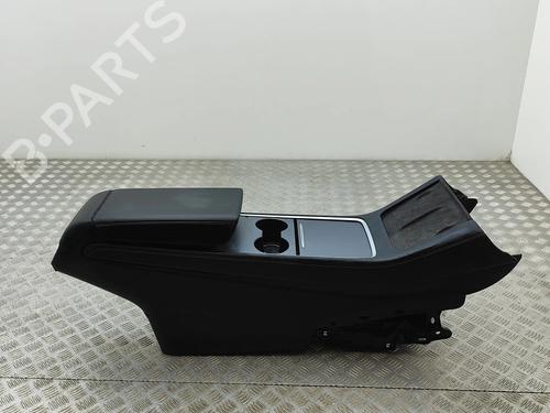 Middle console TESLA MODEL Y (5YJY) EV Performance All-wheel Drive | BP33798365I22 - Image 4