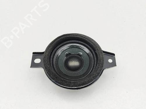 speaker-cadillac-escalade-2014-33377815 main image