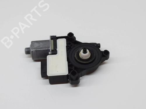 Used Right rear window motor SKODA KAROQ (NU7, ND7) 1.5 TSI (150 hp) 7798389