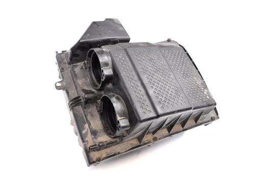 Used Air filter box Air filter box LAND ROVER DISCOVERY IV (L319) 3.0 SDV6 4x4 (256 hp) 30826273 30826273